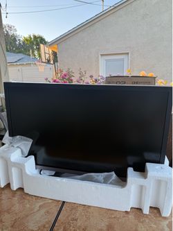 Samsung UE850 4K UHD monitor