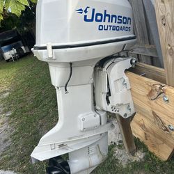 115 Johnson 20” Bad Compression Right Side
