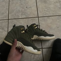 kids jordan 12 cp3 olive