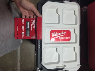 Milwaukee Packout Cooler