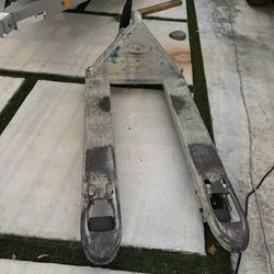 Crown 5K Pallet Jack