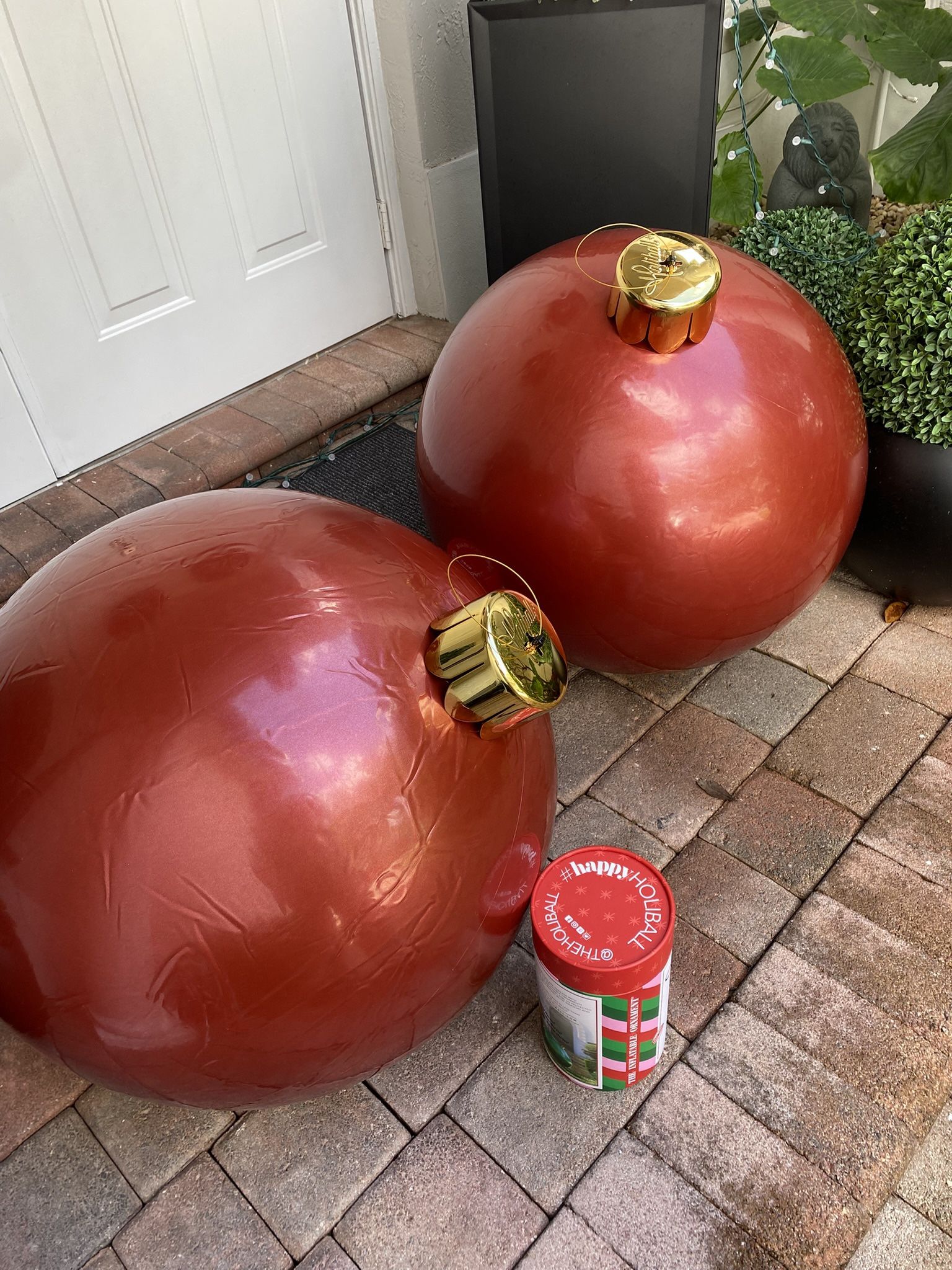 Auth. Holiball 30” Set Of 2 $40