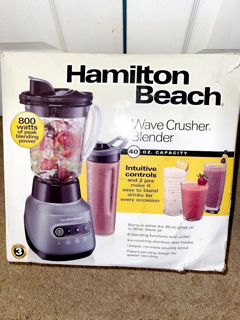 Hamilton Beach Wave Crusher Blender with 20 oz. Travel Jar