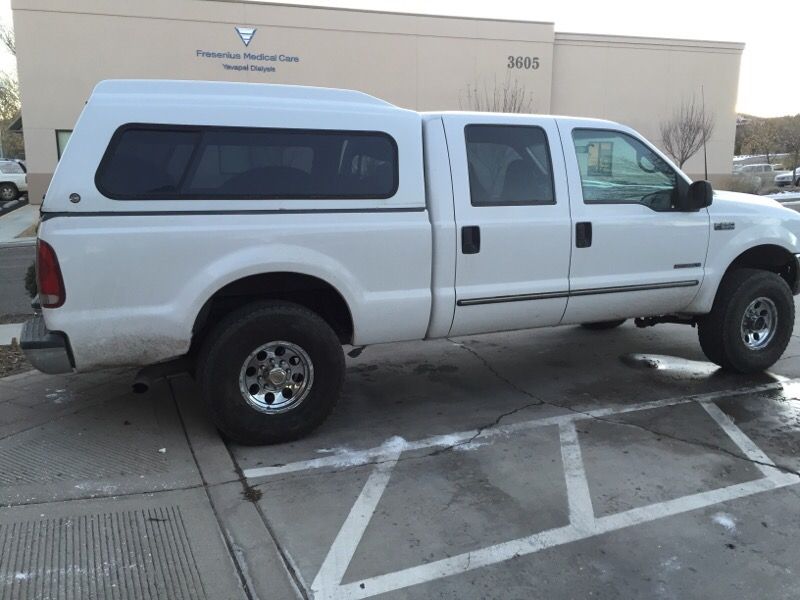 Camper shell Ford F-250