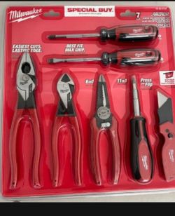 Milwaukee 7 PC. Electrician Hand Tools