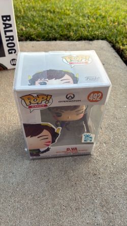 https://offerup.com/redirect/?o=RC5WQQ== overwatch Funko pop