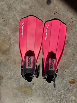 Pink Tusa Liberator flippers