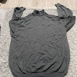 100% Italian wool sweater