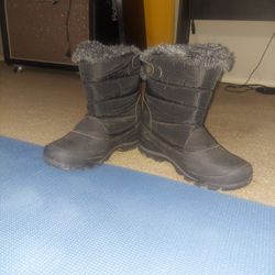 Size 9 Winter Boots