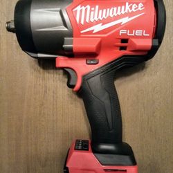 Milwaukee M18 Fuel 1/2" High Torque Impact Wrench w/ Friction Ring 