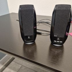 Desk Speakers