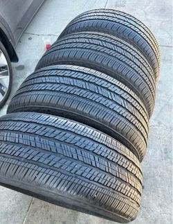 255 50 20 Bridgestone I'm selling this set of tires with 80% life left on all 4