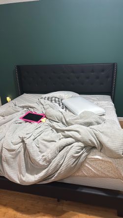 King size BED FRAME & HEADBOARD