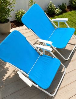 Brand NEW! Folding Beach Chair