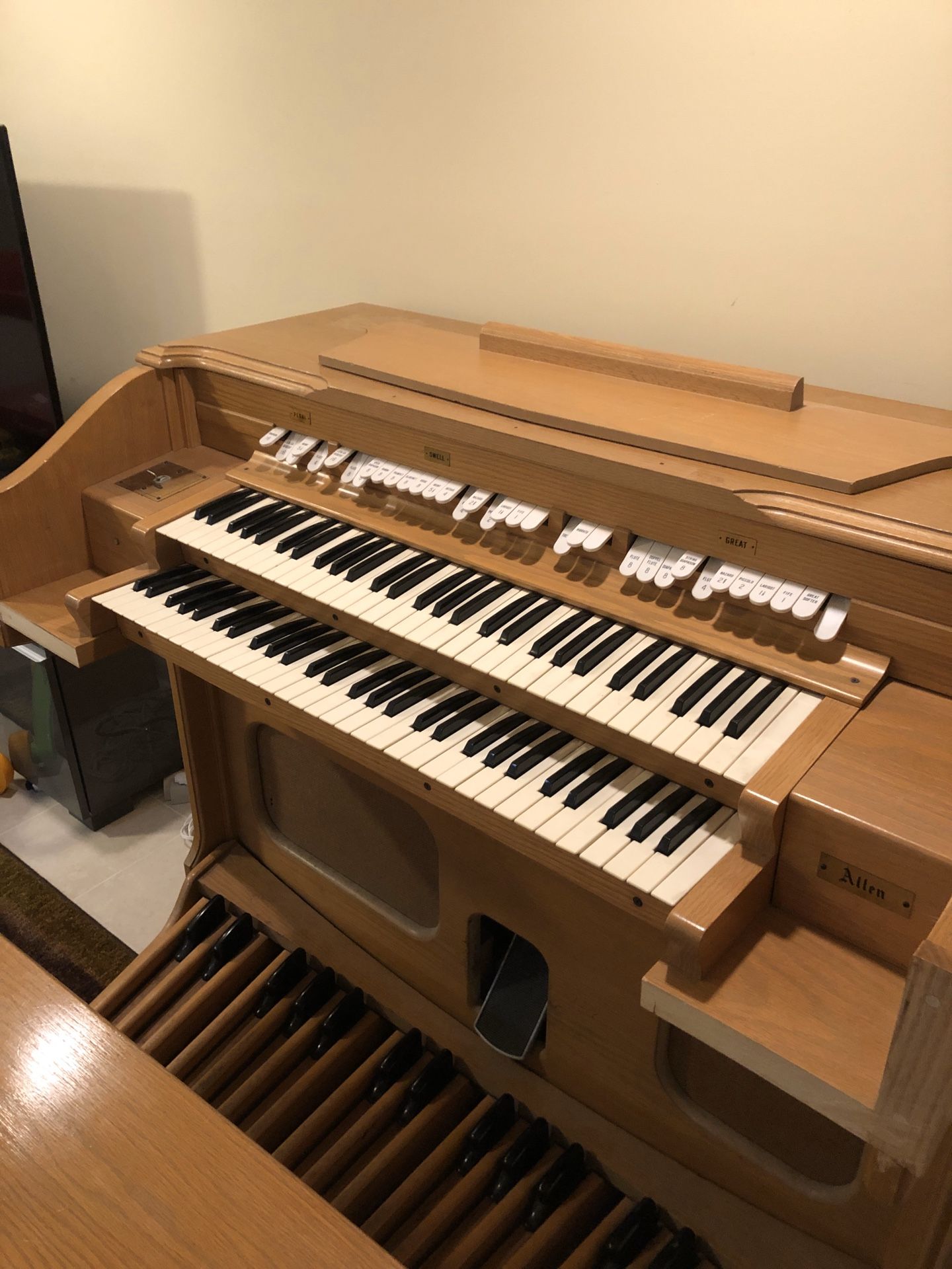 Allen organ two manual