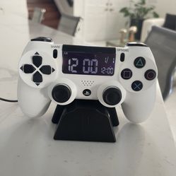 ALARM CLOCK PlayStation PS5 Controller, Perfect Condition Like New. 