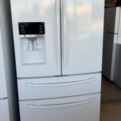 ‼️799.99‼️ A White 4 Door Samsung French Style Refrigerator With Water And Ice 