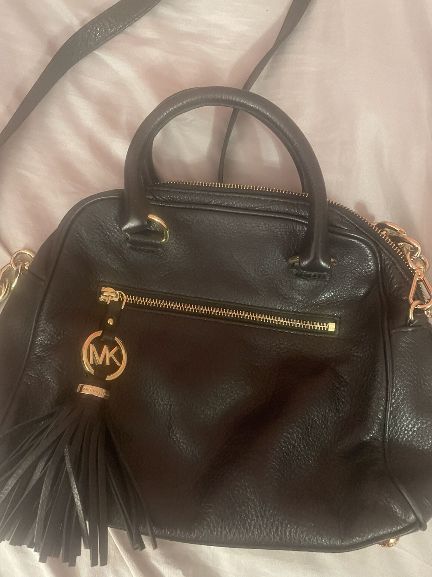 Michaels Kors Black And Gold Chain Purse 