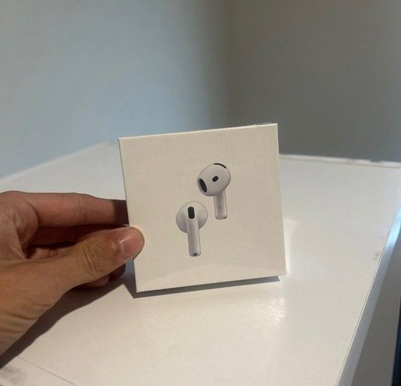 AirPods 4 With Nosies Cancellation