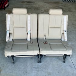 Third Row Leather Seats - GM