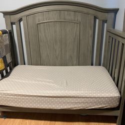 Willowbrook Grey 3 in 1 Wooden Crib