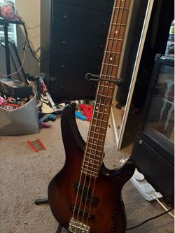 Bass with Amp, Chord and Bass Bag Case