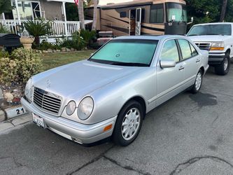 1998 Mercedes Benz E320
