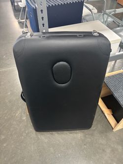 Massage table