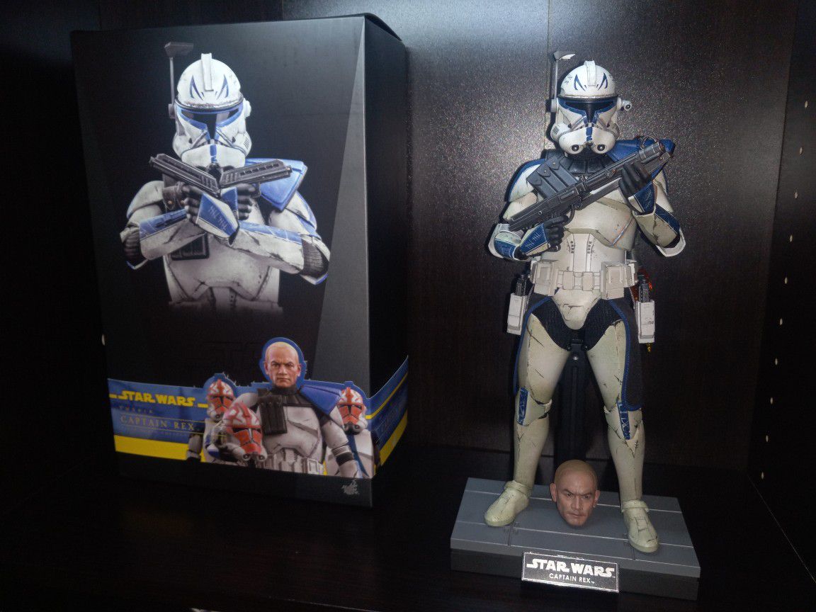 Hot Toys Captain Rex  And Ahsoka  For Sale Or Trade 