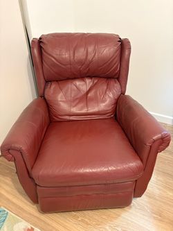 Lane Furniture Recliner 5427-40 – Wallaway/Rocker – $250 OBO
