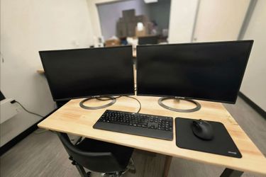 Pair of 24" Sceptre Monitors – Great for Dual Setup