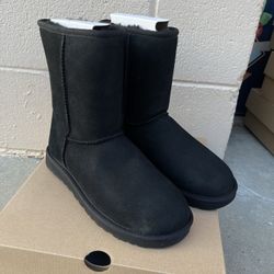 Ugg Classic Short II size 6 and 8