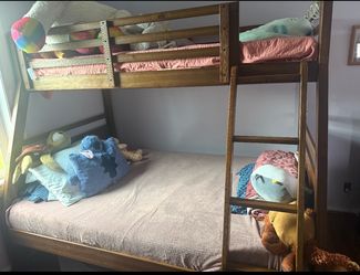Bobs furniture bunk Twin-Full