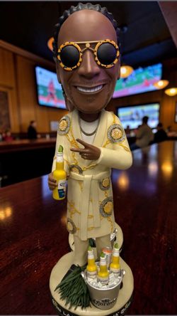 Oversized Snoop Dogg Display Figure