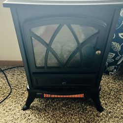 Electric Heater Fireplace (Needs Lightbulb)