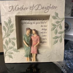 Mother & Daughter plaque