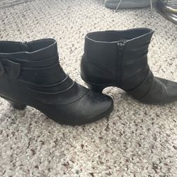 Ladies Black Leather Booties, Size 9 M
