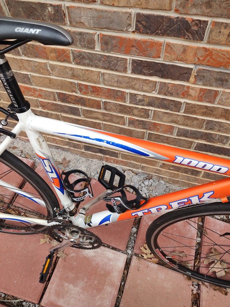 Trek 1000 Road Bike