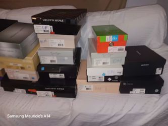 FULL LOT (20 PAIRS) LADIES HEELS SIZE 8-10 ($300) CALVIN KLEIN, SAKS, BCBGEN, JSIMPSON- GREAT 4 RESALE.. All in boxes.. Brand new or worn only twice a
