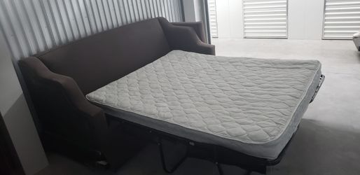 Sofa bed with two accent chairs