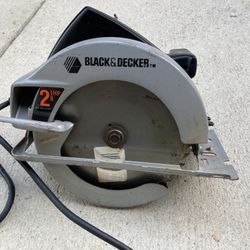 Black And Decker 7 1/4 Inch Circular Saw