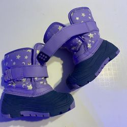 Cat and Jack girls boots size 5 / Snow Boots 