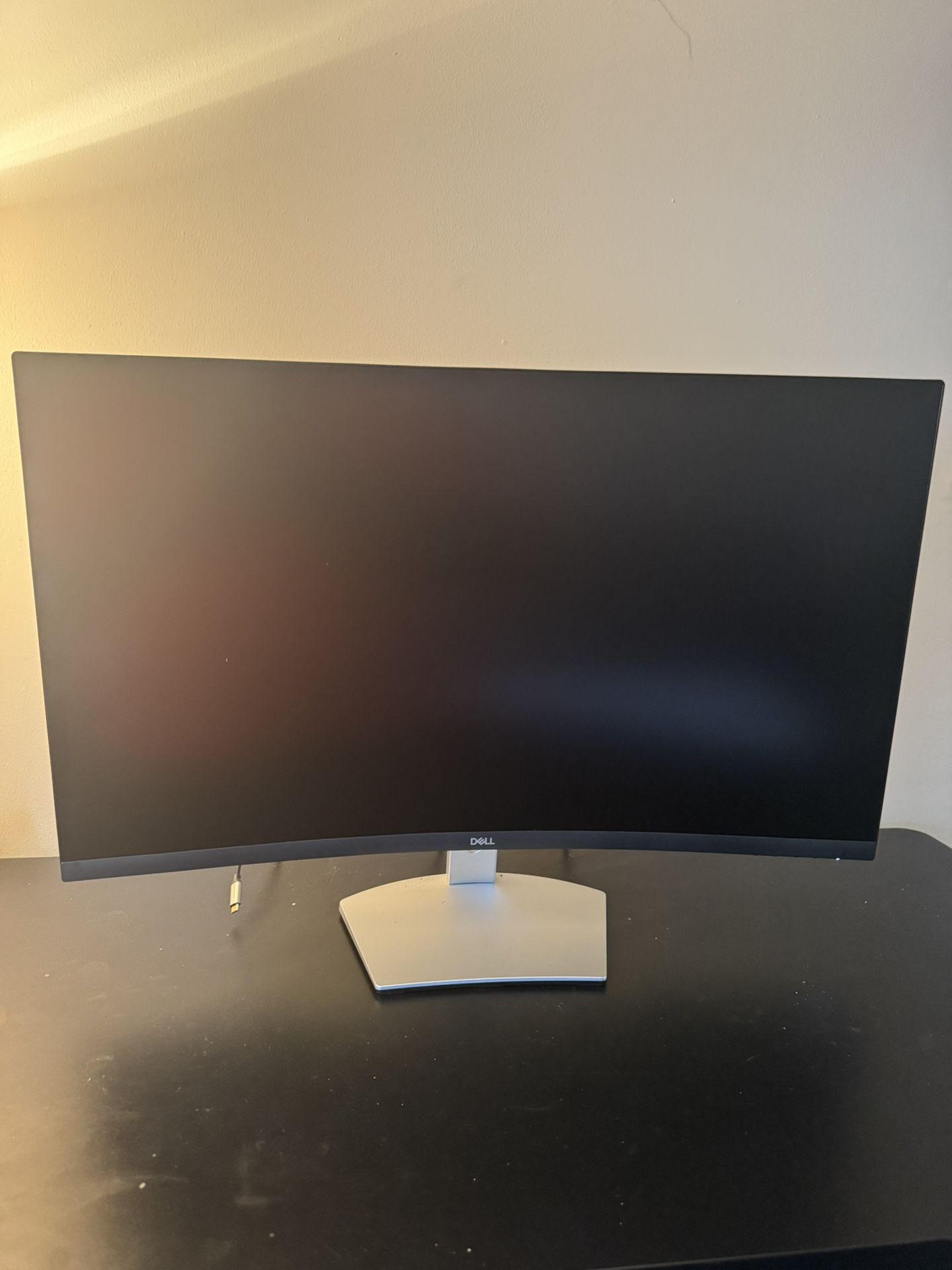 Dell 31.5” Curved Monitor – Full HD – Great Condition