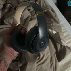  Beats by Dre. $70 OBO