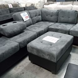 Sectional Reversible Sofa With Ottoman