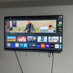 50 Inch Brand New Smart Tv Barely Used. 