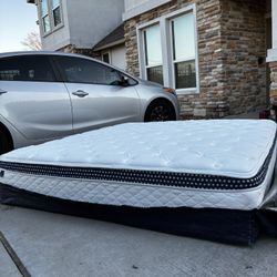 Winkbeds Classic King Mattress 