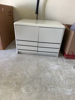 Bedroom set