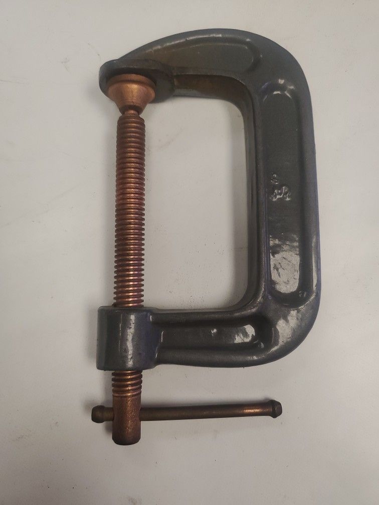 WEN CLC322 Heavy-Duty Cast Iron C-Clamps with 3-Inch Uganda