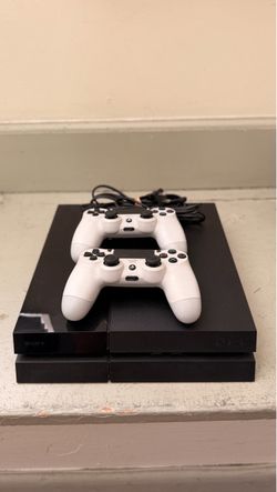Sony Playstation 4 with 2 Controllers